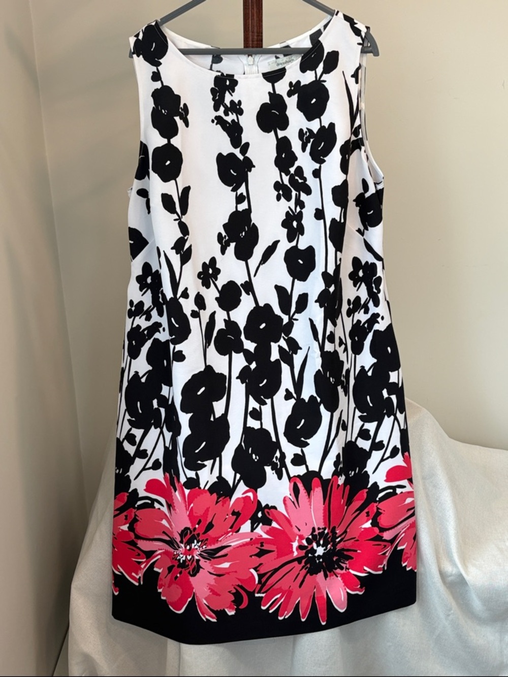Dress Barn Black & White Floral Shift Dress with Pink Hem Flowers